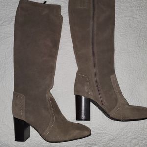 Womens aquatalia heel boots Size 7 shoes